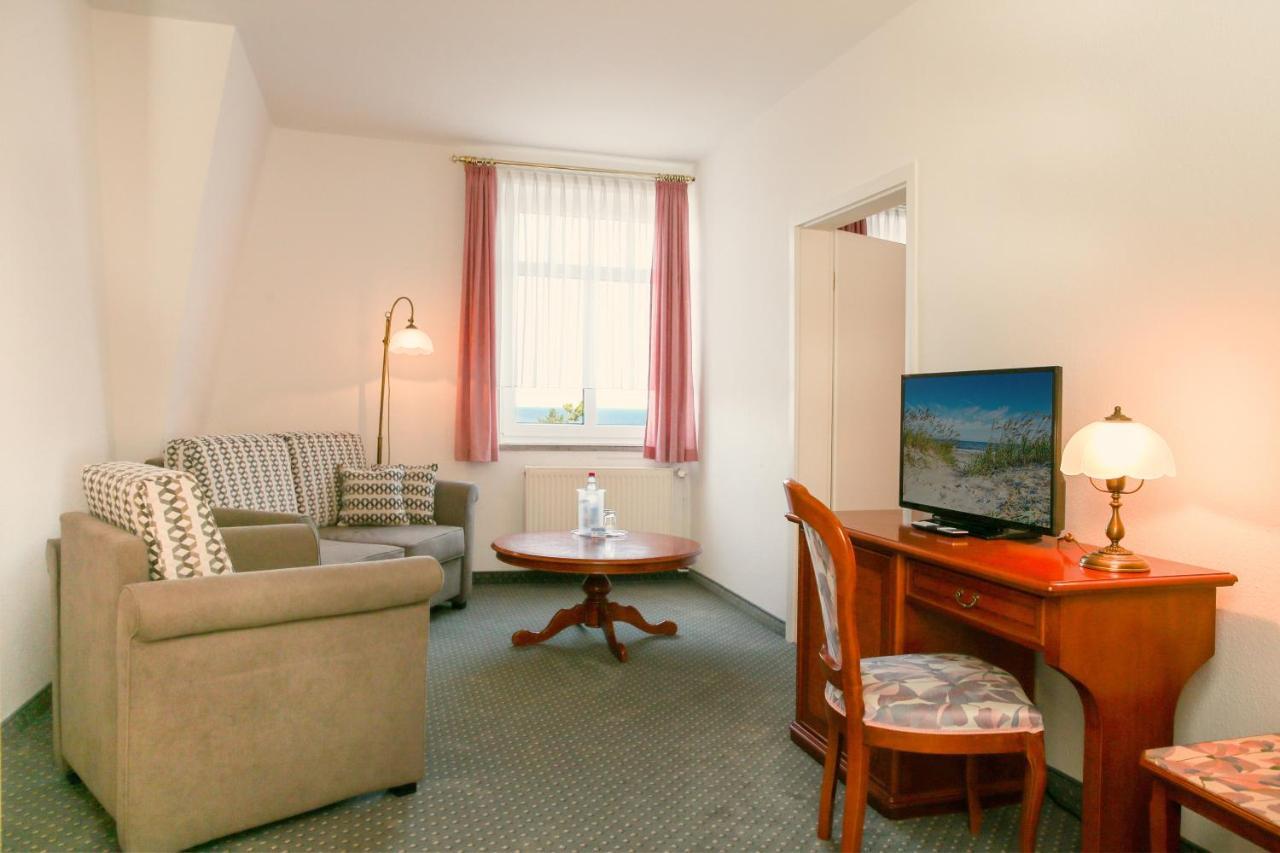 Hotel Esplanade Garni Ostseebad Kühlungsborn Exteriör bild